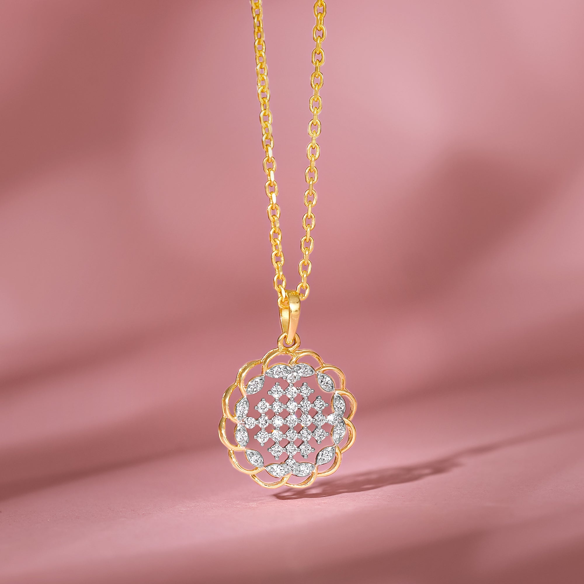 Gold Bunga Diamond Pendant