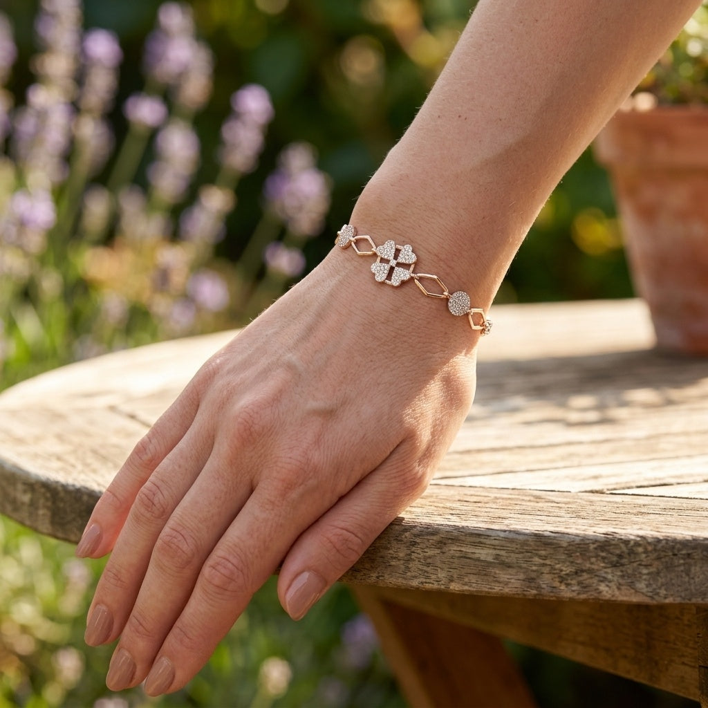 Clover Radiance – Premium Charm Bracelet in Rose Gold