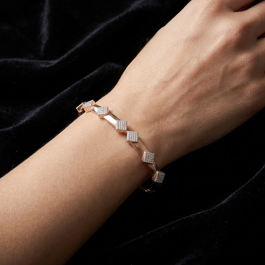 Nova Cube Bracelet – Premium Geometric Rose Gold Bracelet