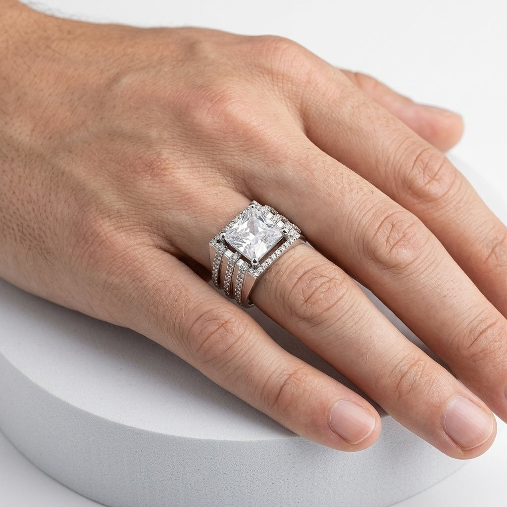 Imperial Prism Ring – Premium Statement Ring in Silver with Princess-Cut Crystal