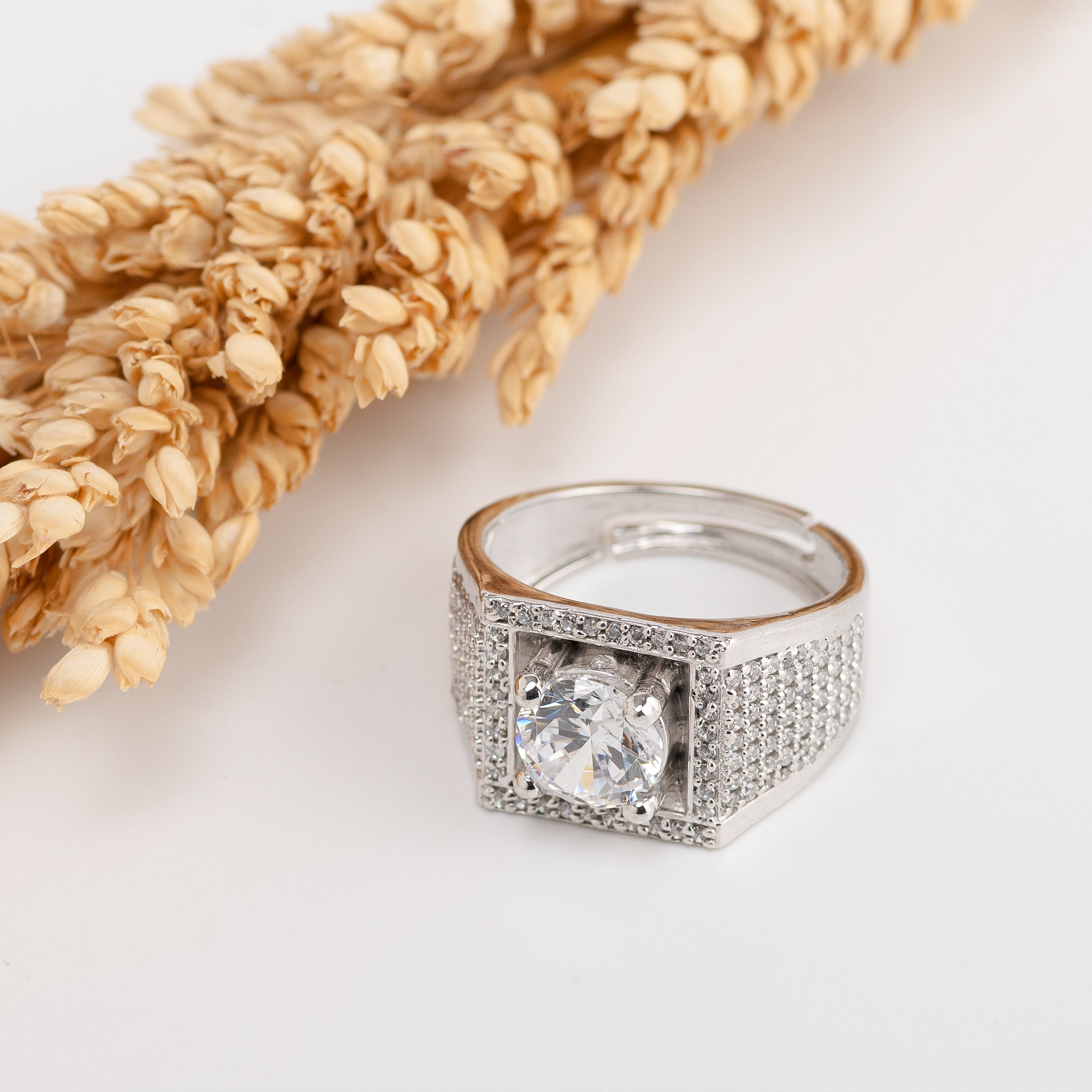Crown Ice Ring – Premium Iced-Out Statement Ring in Silver with Round-Cut Crystal