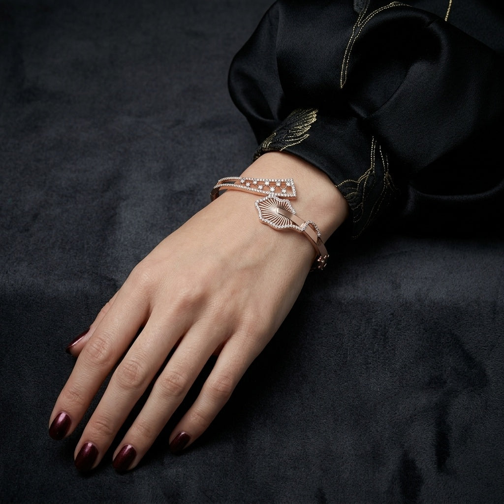 Aurora Fan Cuff – Premium Artistic Rose Gold Open Bracelet