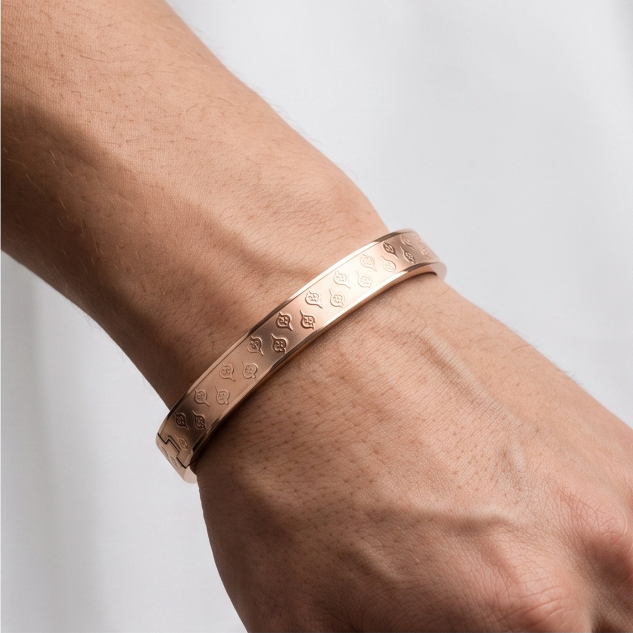 Nova Pulse – Premium Men's Stainless Steel Patterned Cuff Bracelet