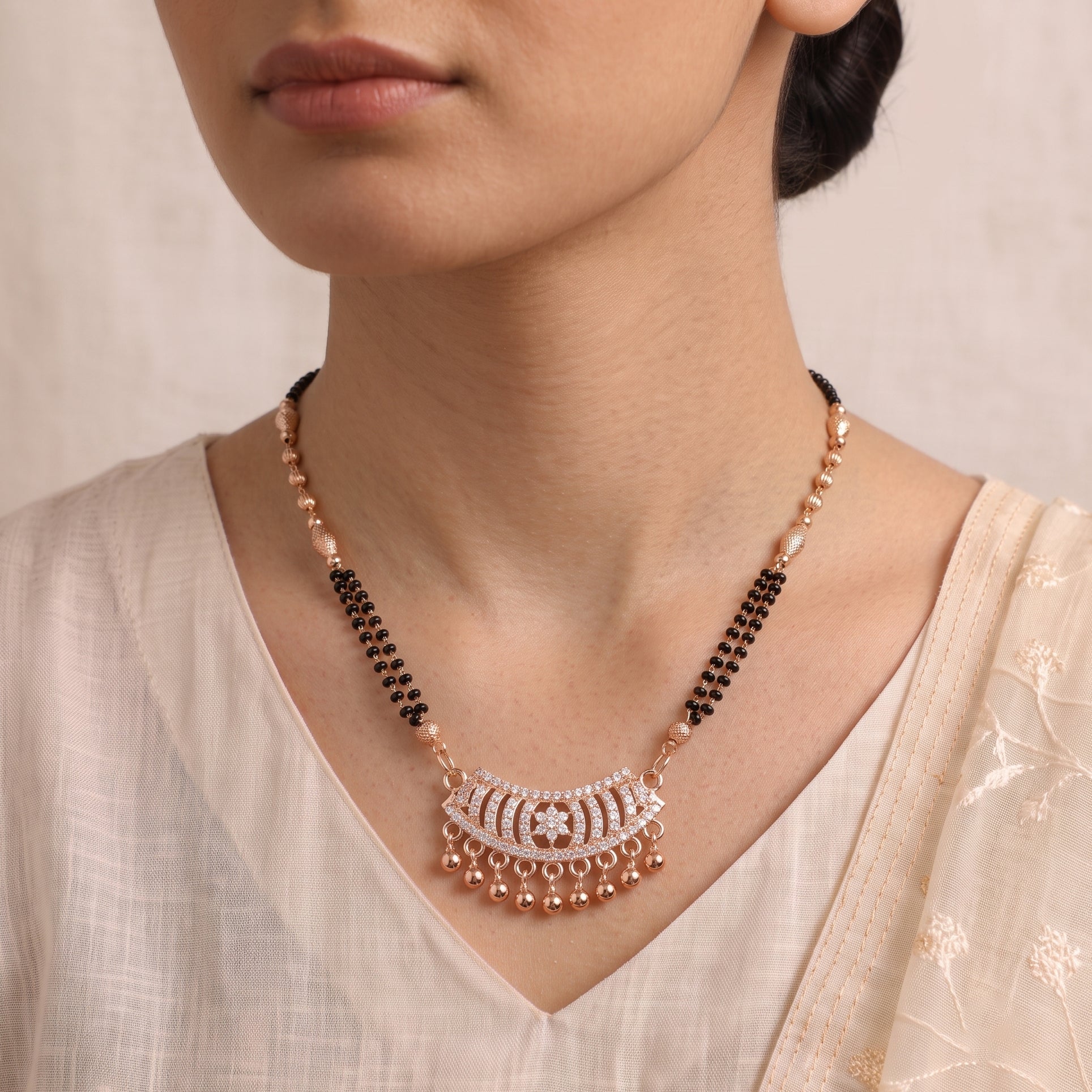Luna Arc – Premium Rose Gold Designer Mangalsutra for Women