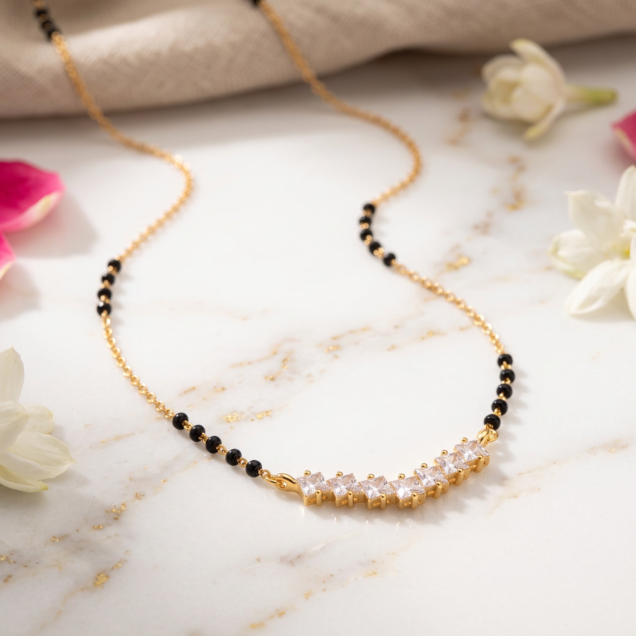 Luna Arc – Premium Contemporary Mangalsutra for Women