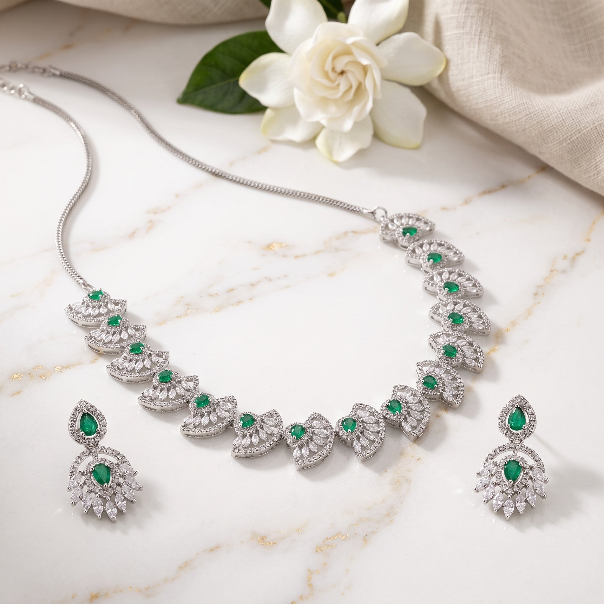 Emerald Bloom – Premium Women’s Green Stone Necklace & Earrings Set